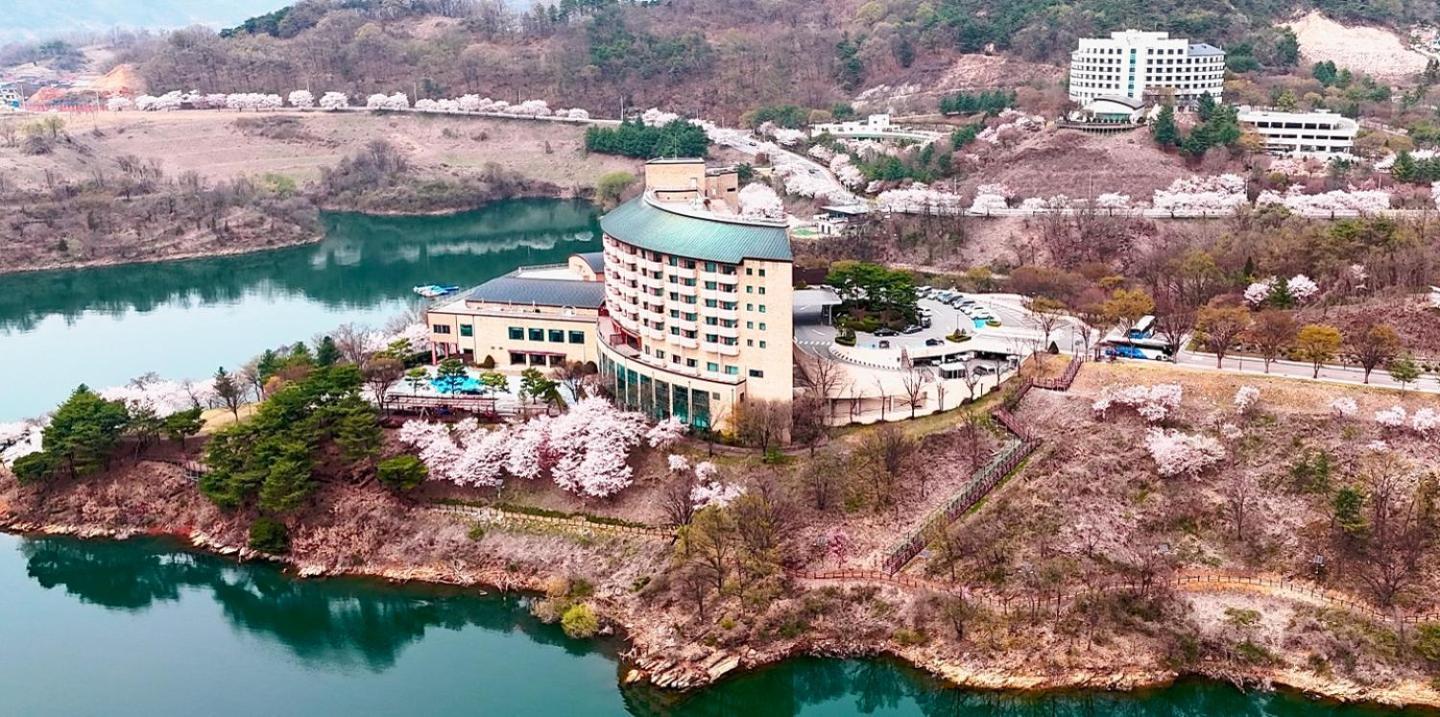 Cheongpung Resort Jecheon Exterior photo